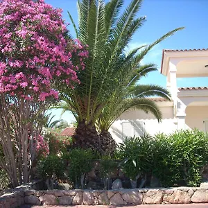 https://casa-oleandro-san-teodoro.in-sardinia.net